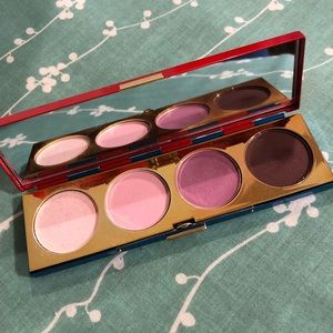 MAC Wonderwoman Defiance Eyeshadow Pallet